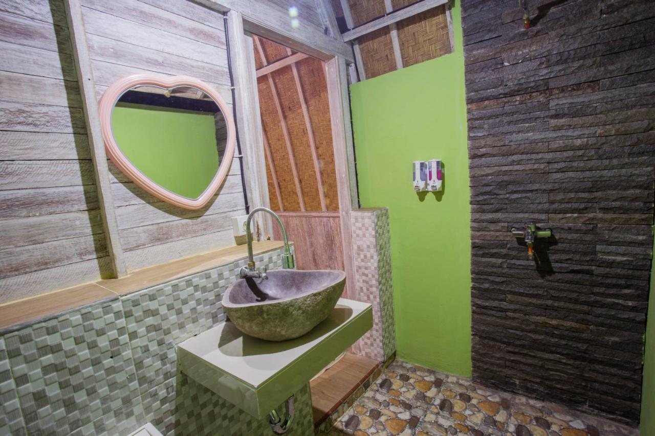The Dafish Ceningan Hotel Ceningan Island Екстериор снимка